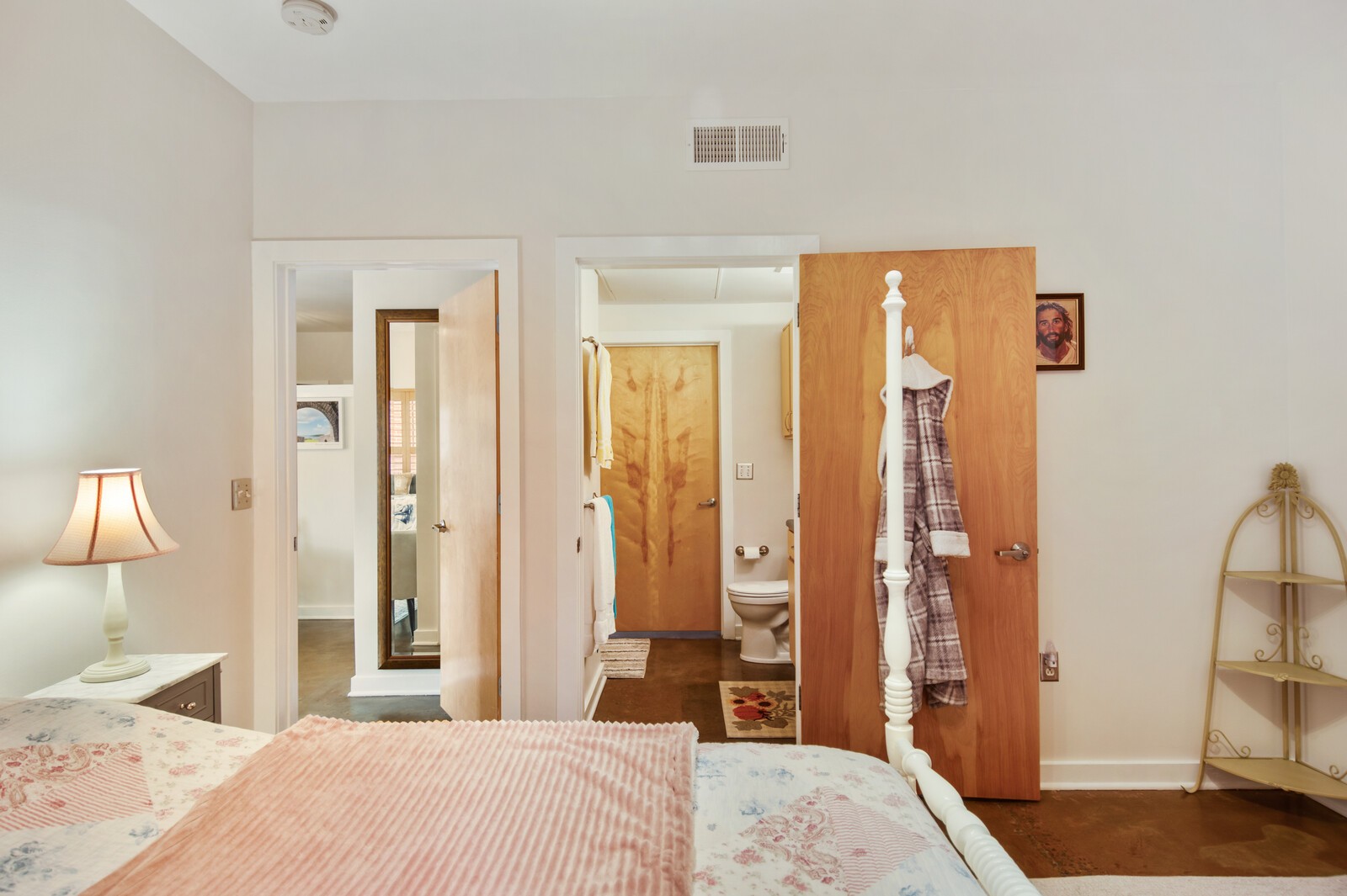 1803 Broadway Unit: 503