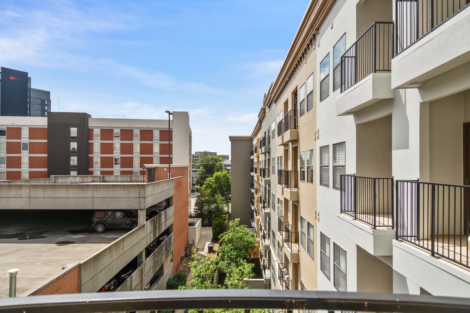 1803 Broadway Unit: 503