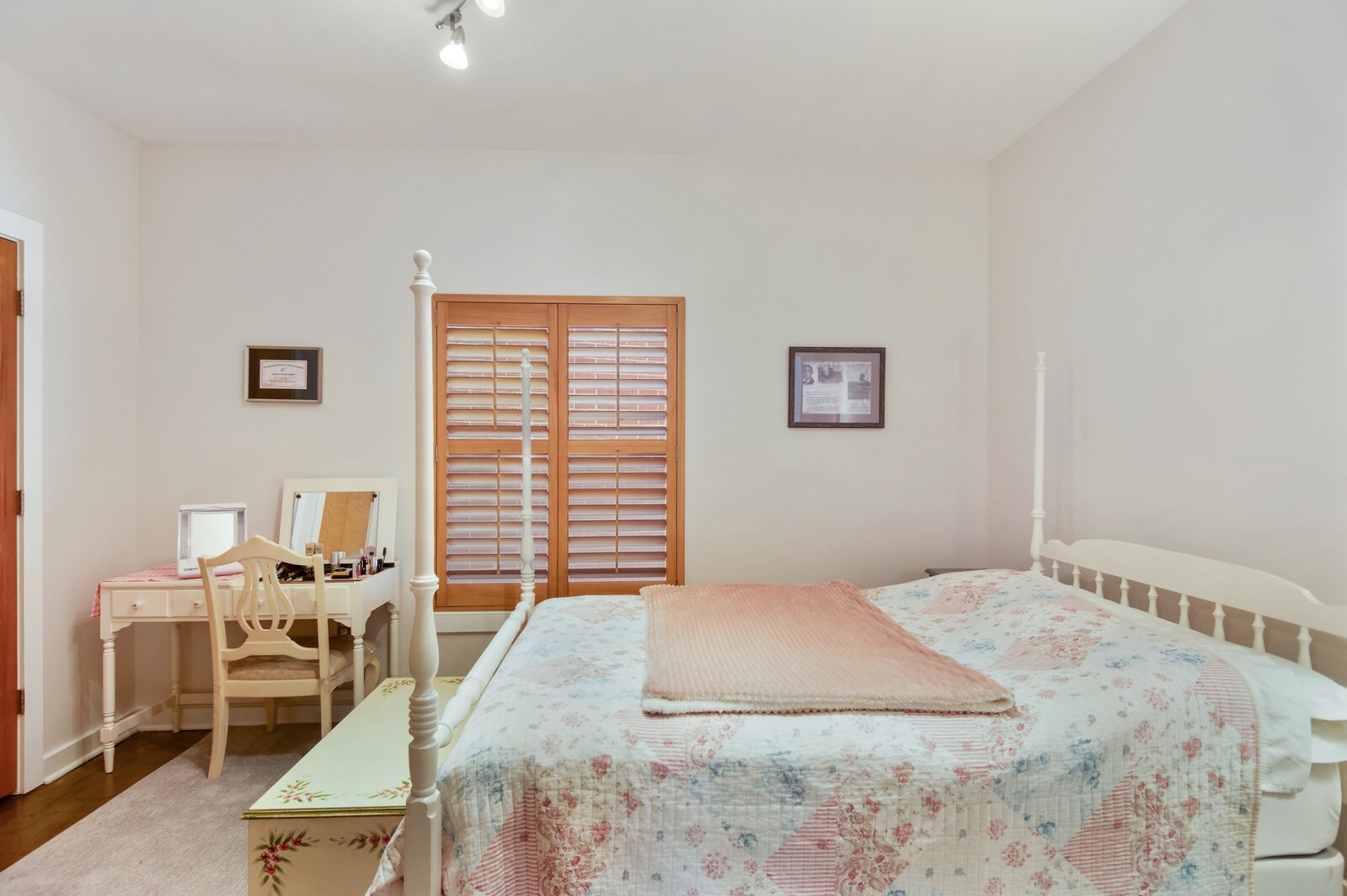 1803 Broadway Unit: 503
