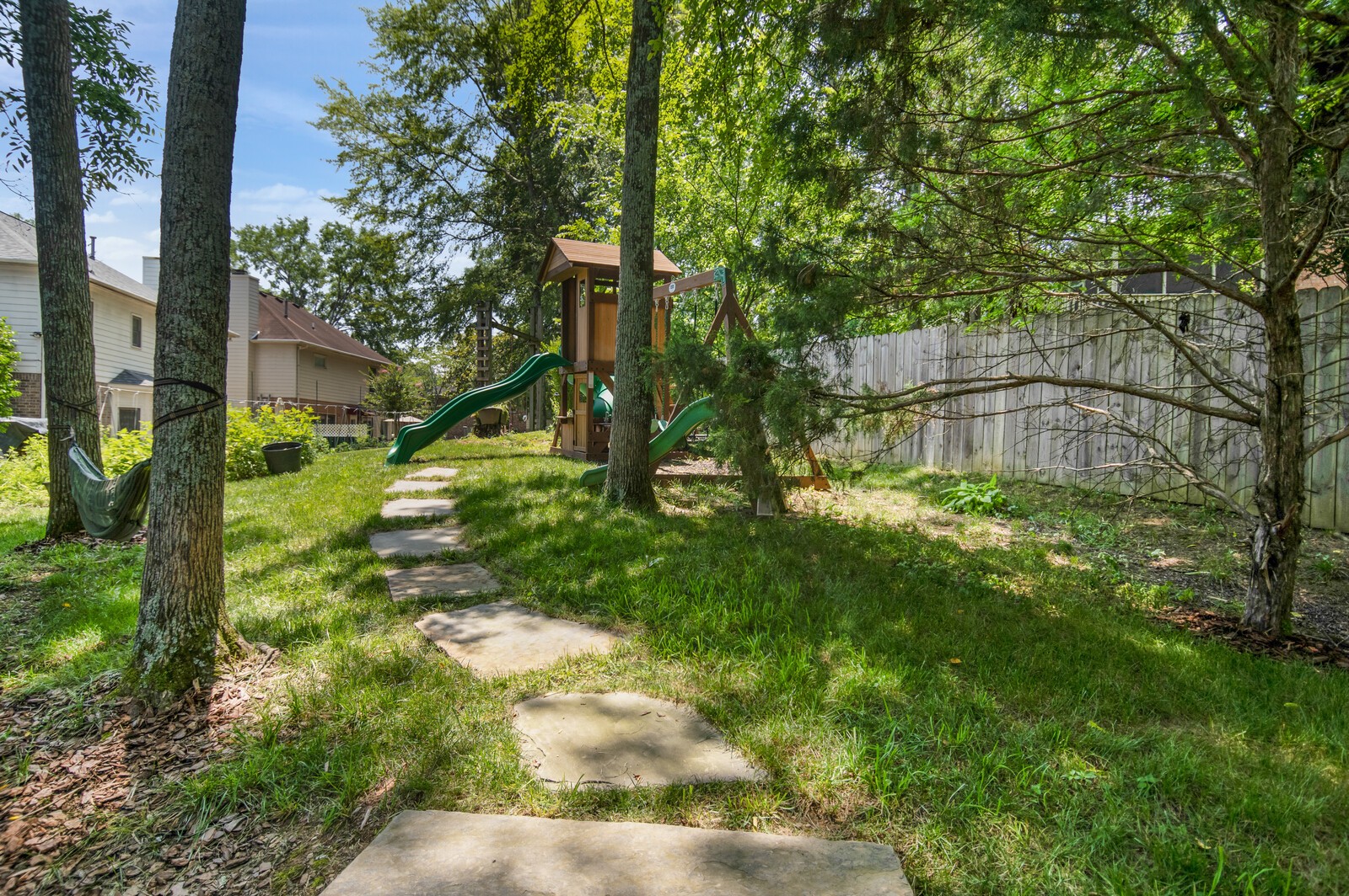 8468 Indian Hills Dr