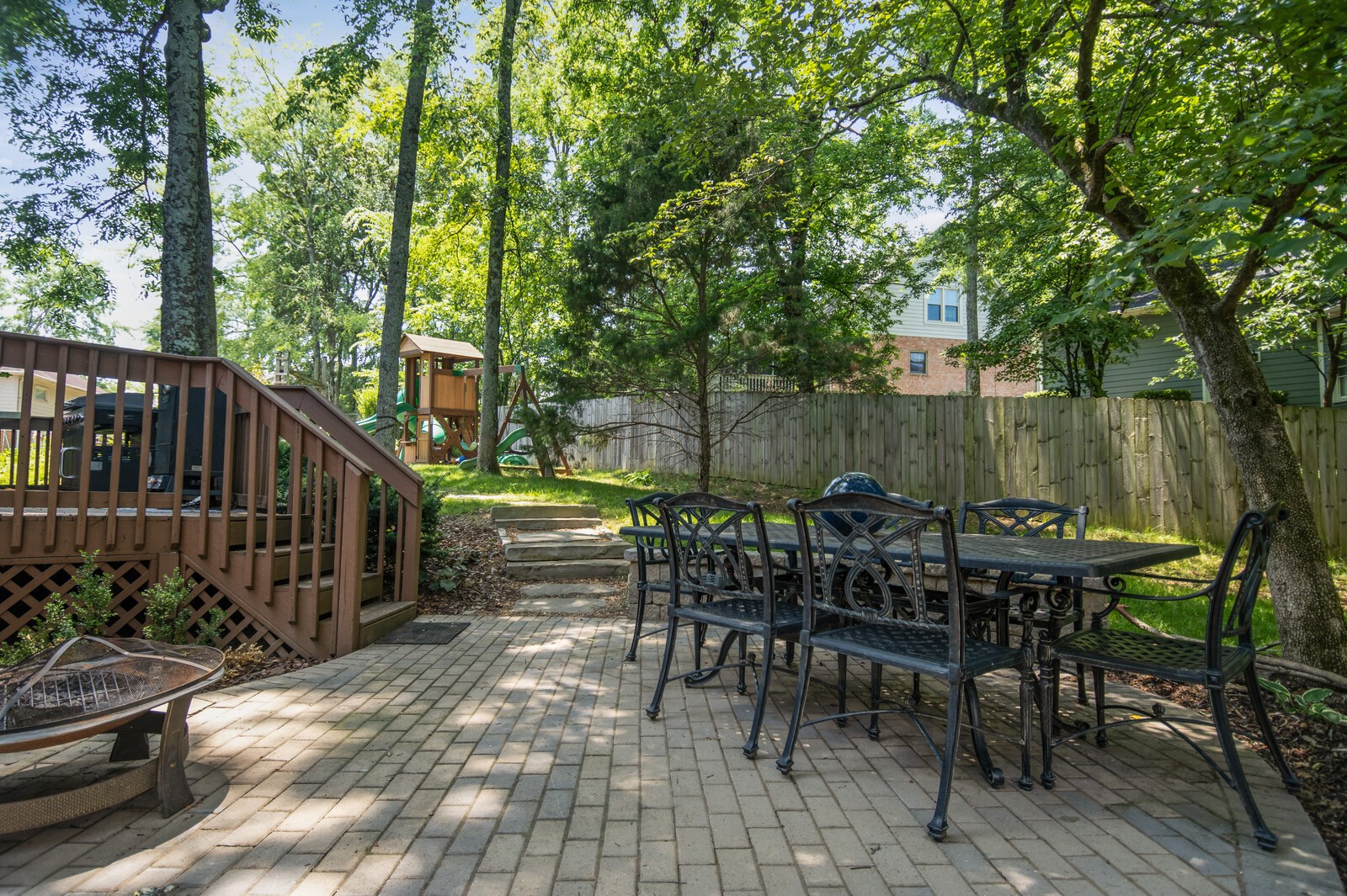 8468 Indian Hills Dr