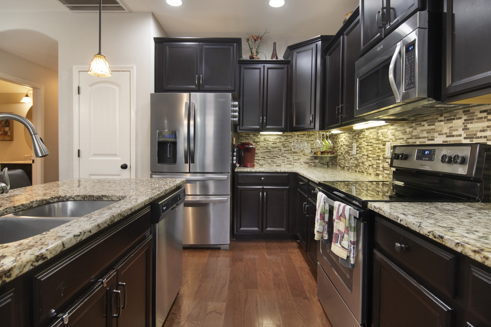 146 Ambassador Private Cir