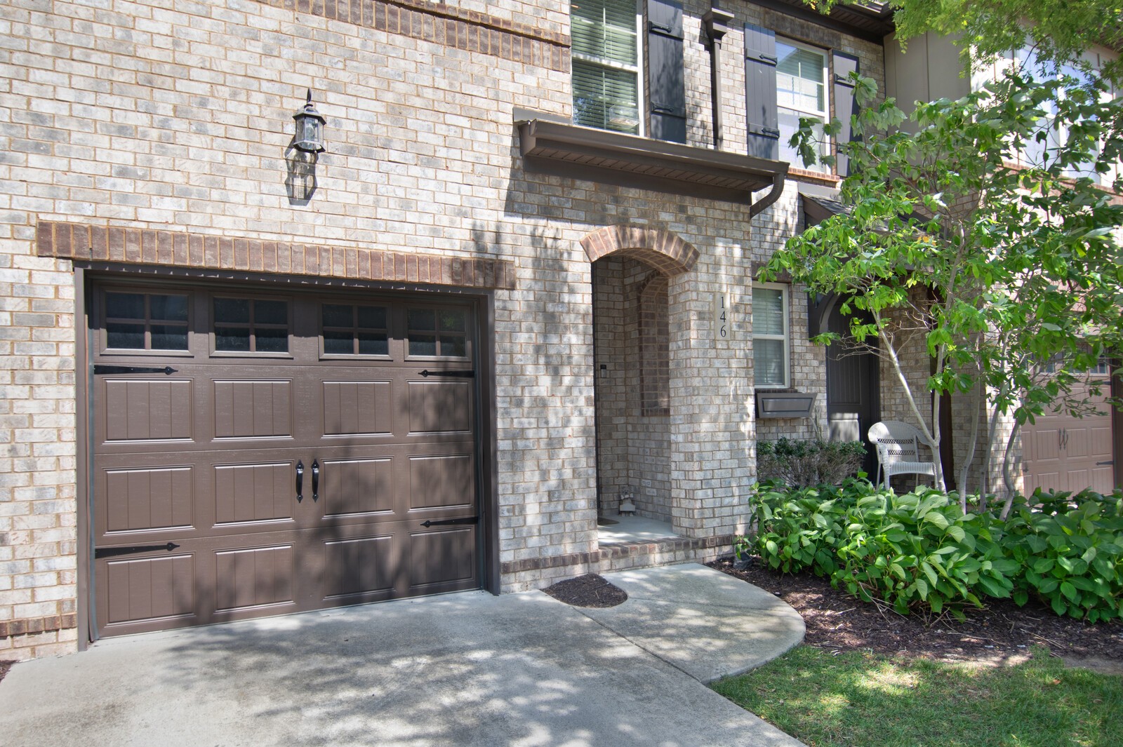 146 Ambassador Private Cir