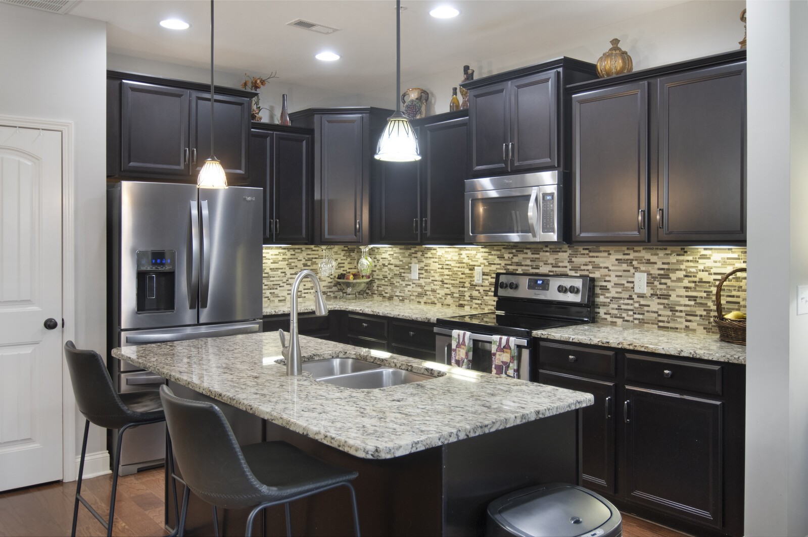 146 Ambassador Private Cir