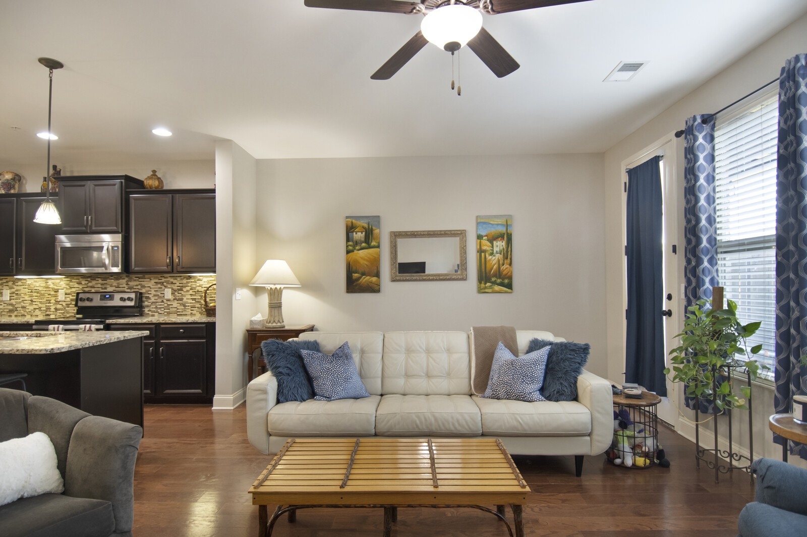 146 Ambassador Private Cir