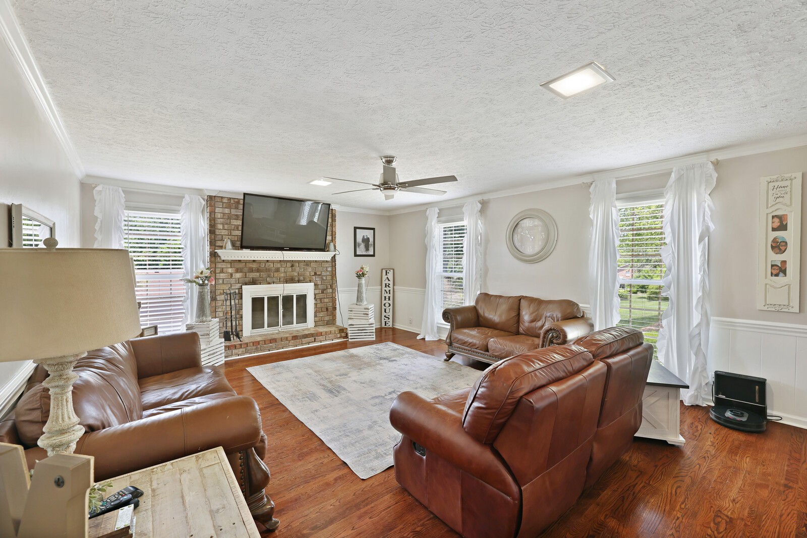 102 Monitor Ln