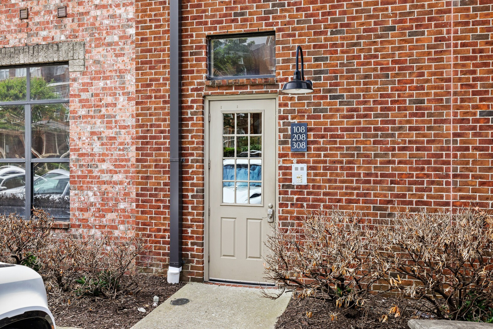 760 Wedgewood Park Unit: 208