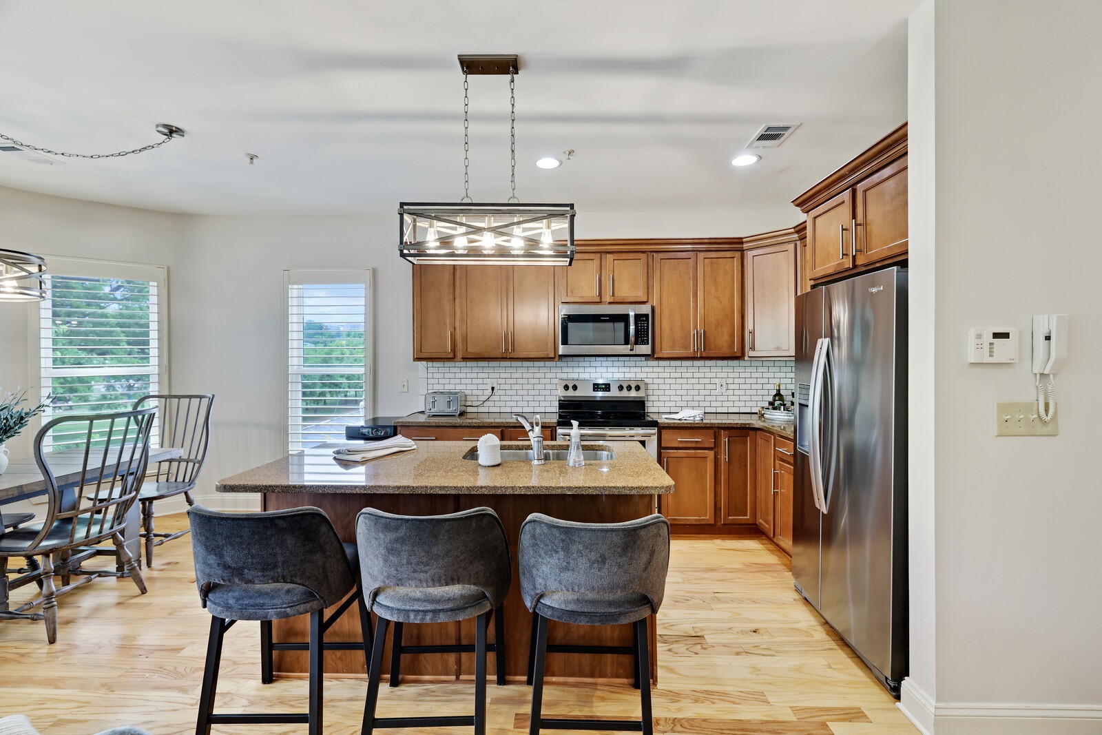 760 Wedgewood Park Unit: 208