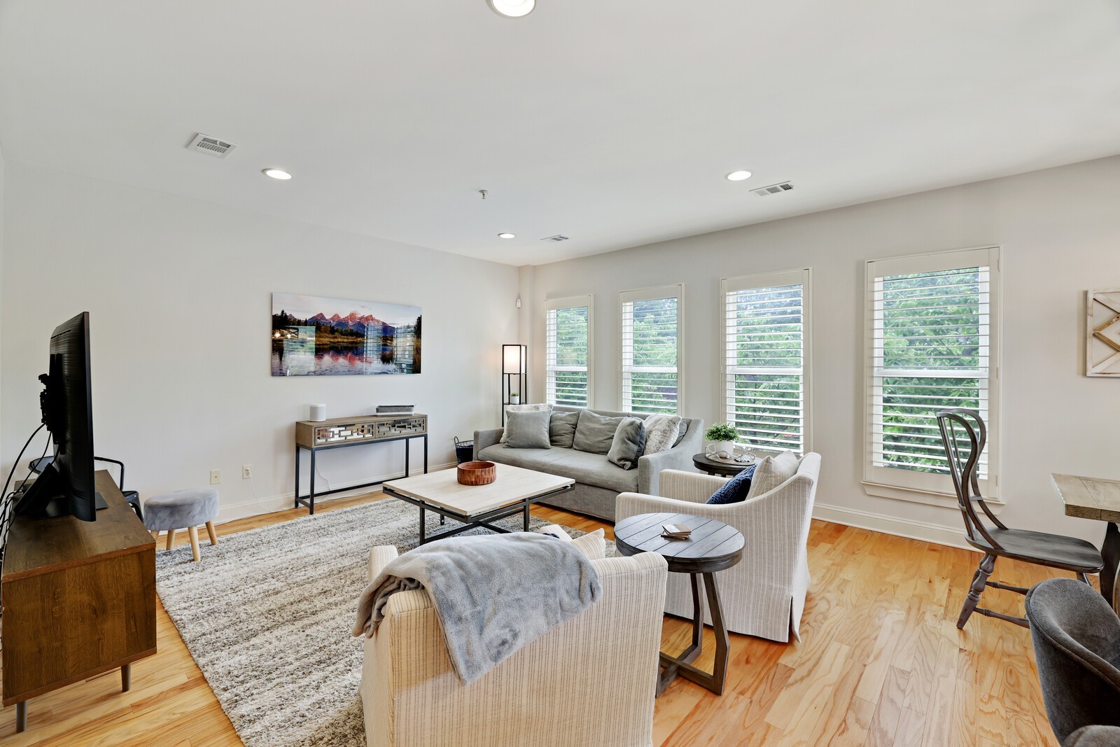 760 Wedgewood Park Unit: 208