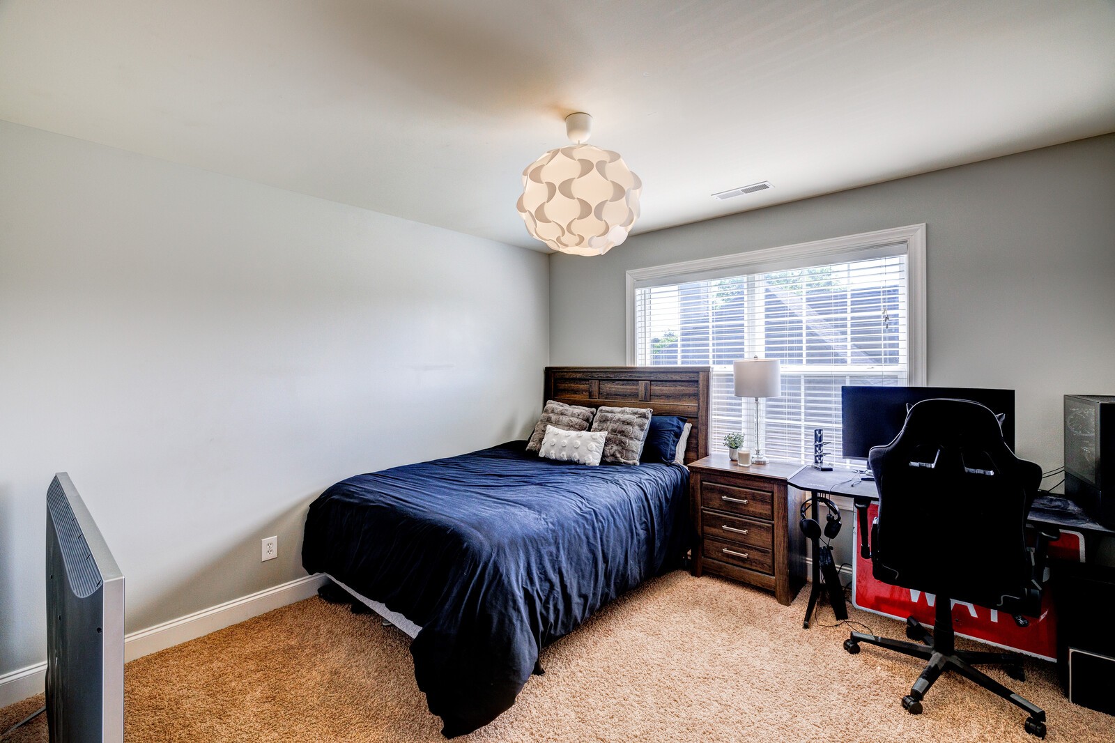 107 Mandarin Ct