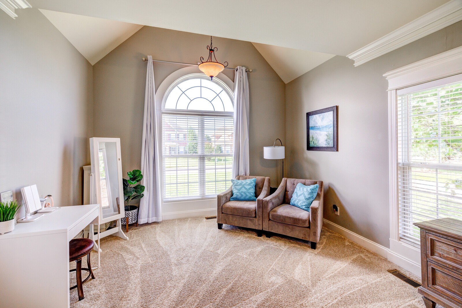 107 Mandarin Ct