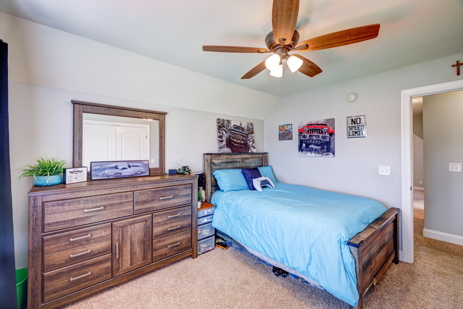 107 Mandarin Ct