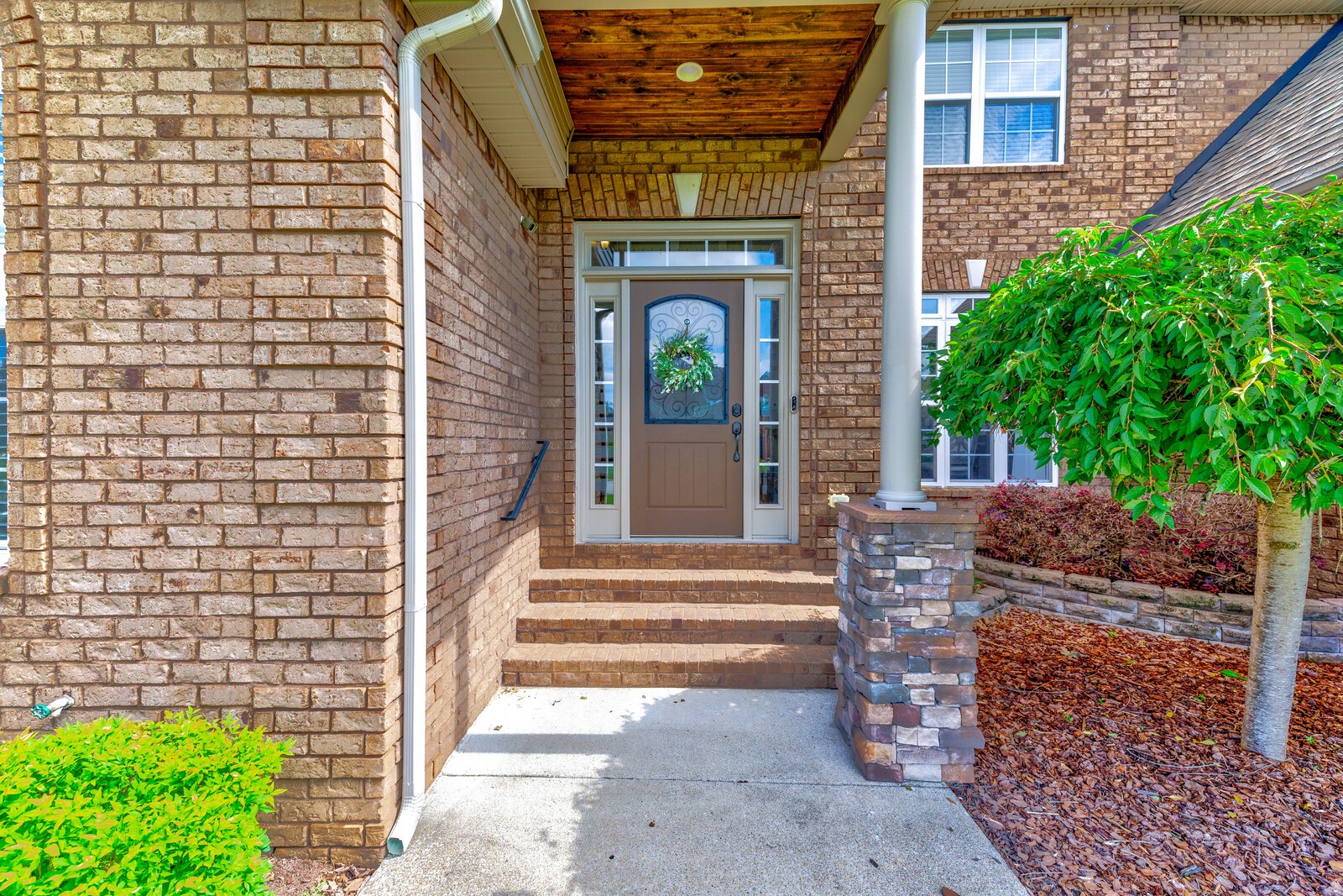 107 Mandarin Ct
