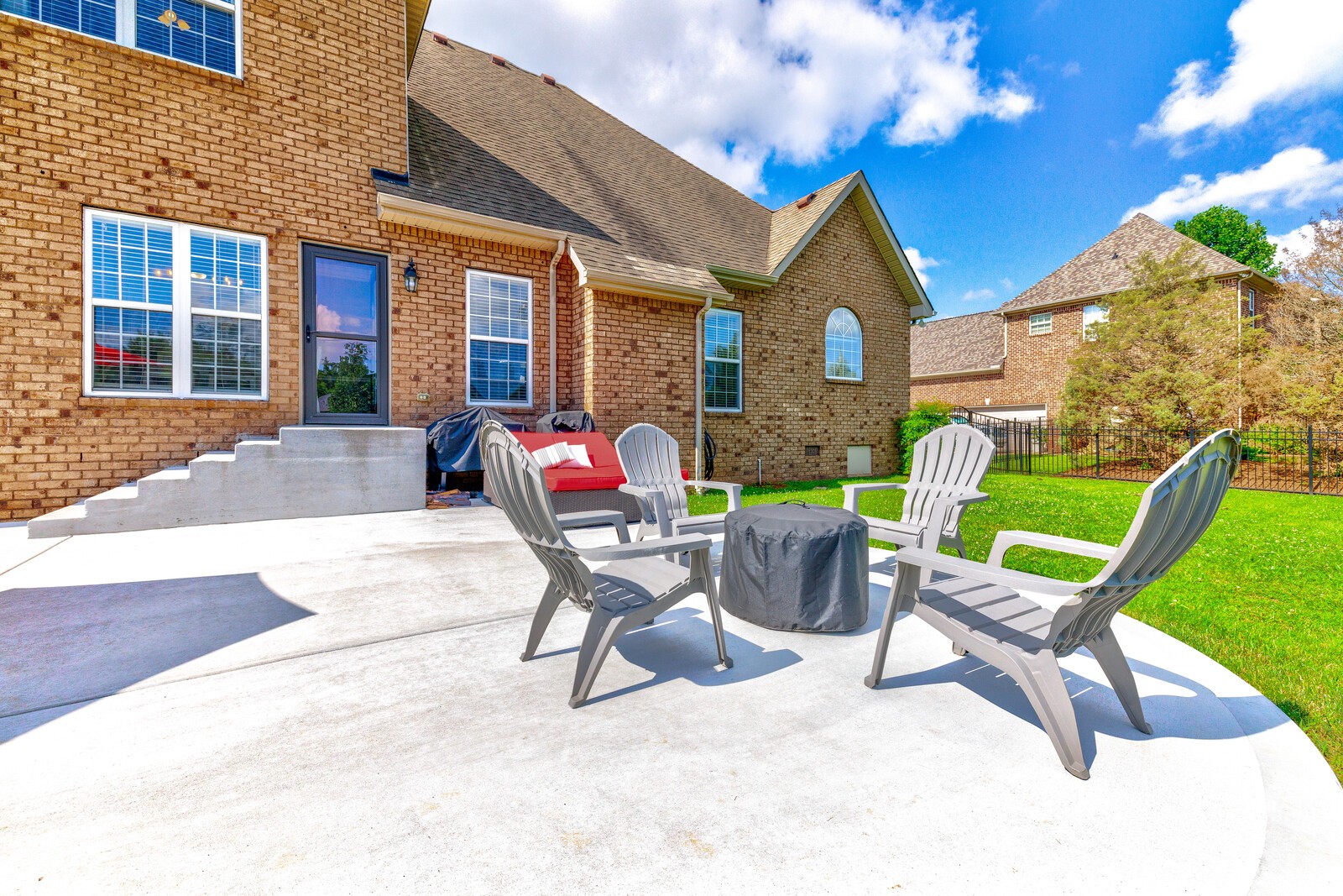 107 Mandarin Ct