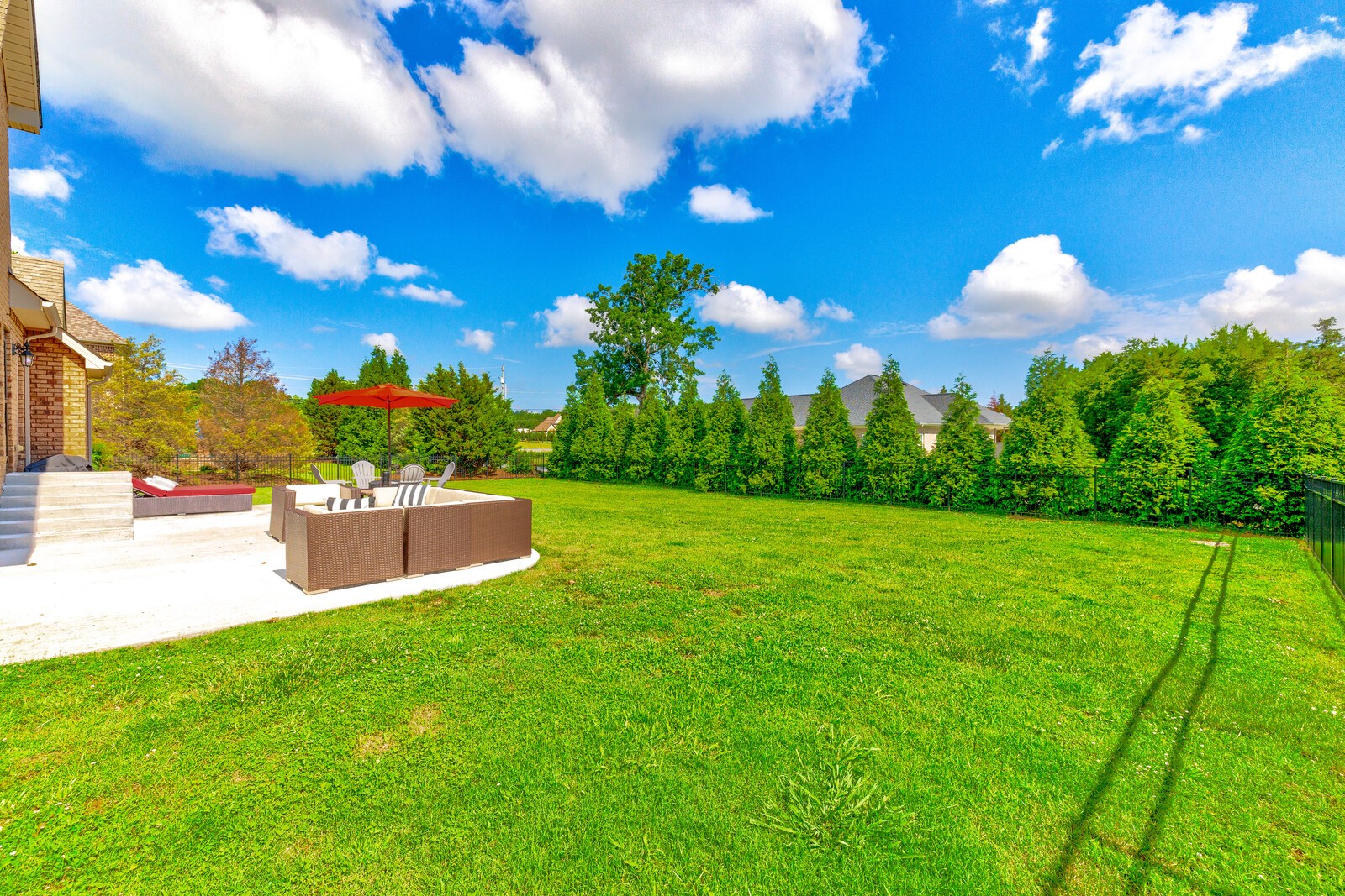 107 Mandarin Ct