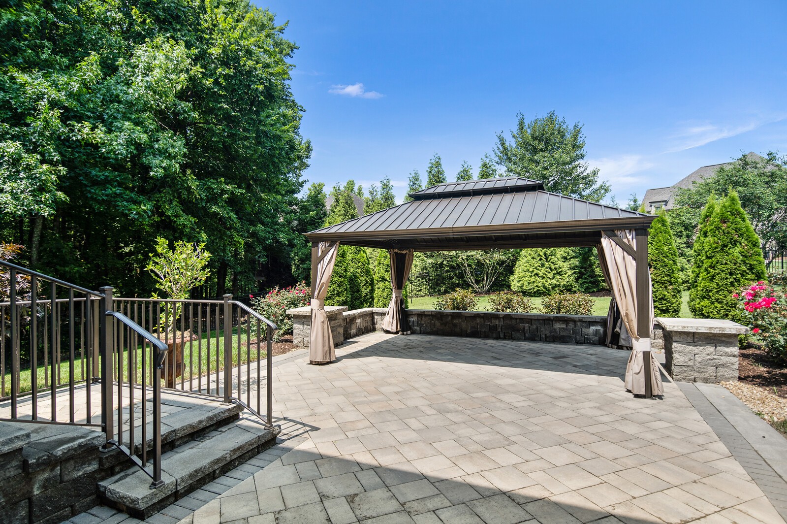 1190 Meadow Bridge Ln