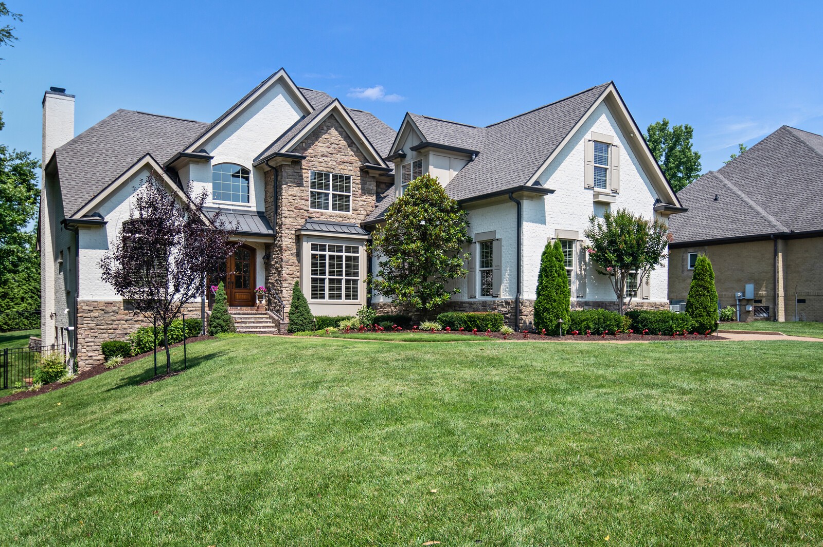 1190 Meadow Bridge Ln