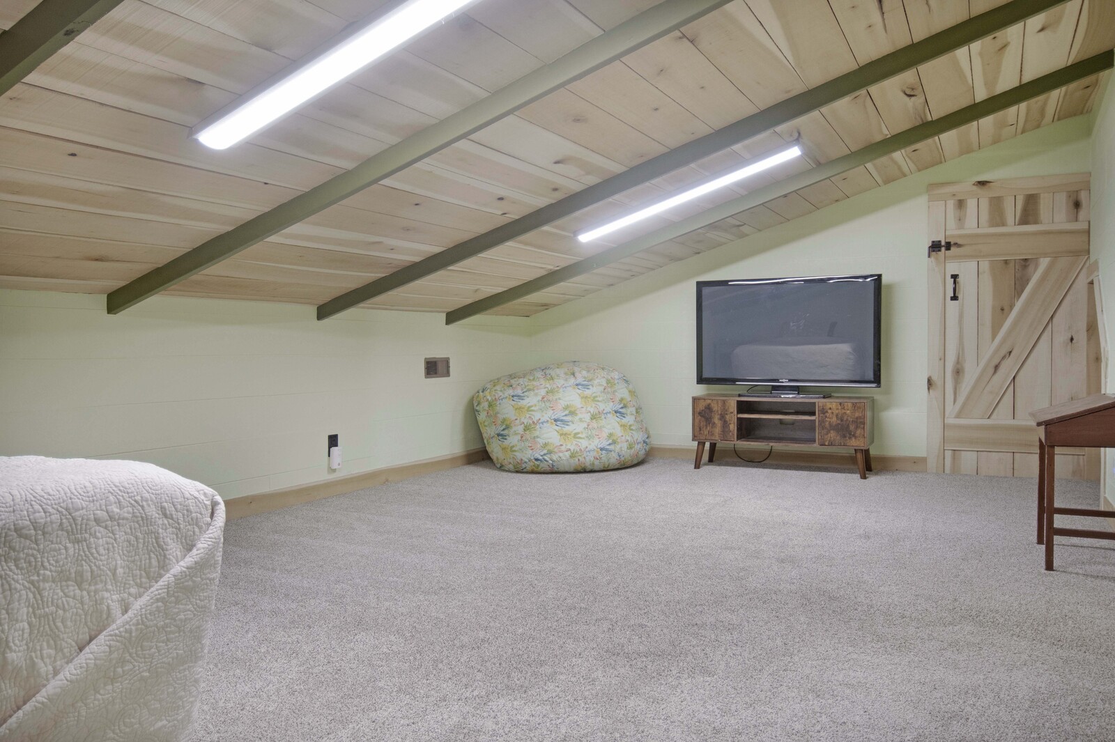 175 Moore Rd