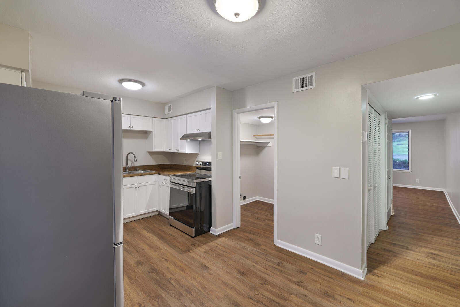 4958 Edmondson Pike Unit: J50