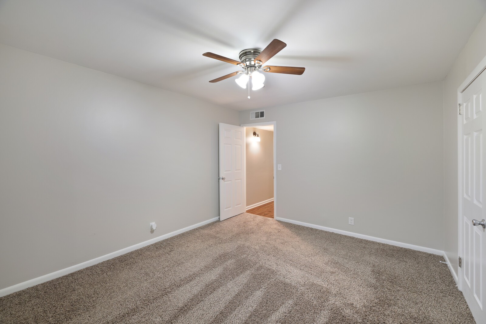 4958 Edmondson Pike Unit: J50
