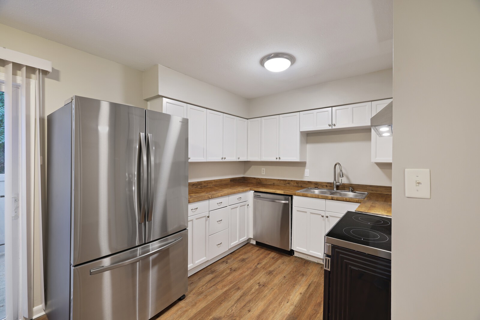 4958 Edmondson Pike Unit: J50