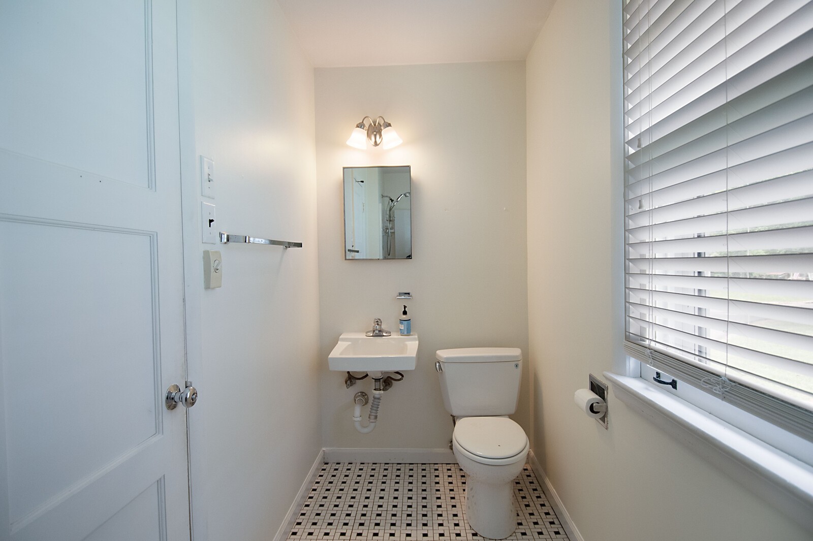 3399 Mimosa Dr