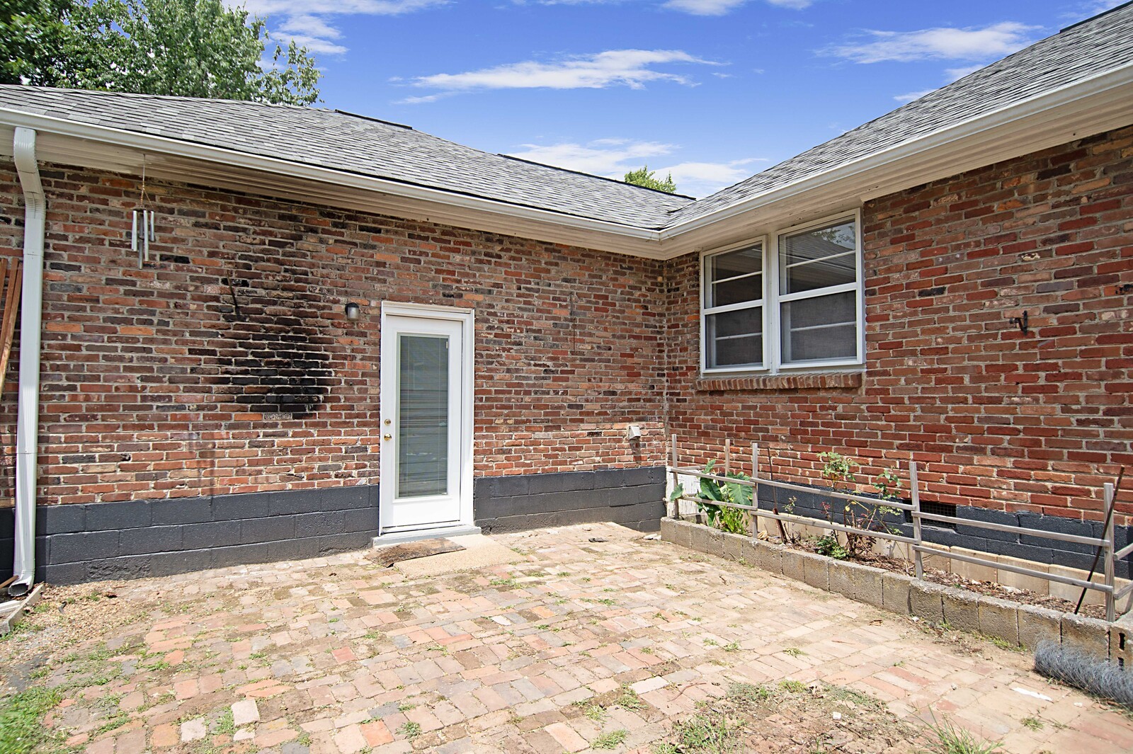 3399 Mimosa Dr