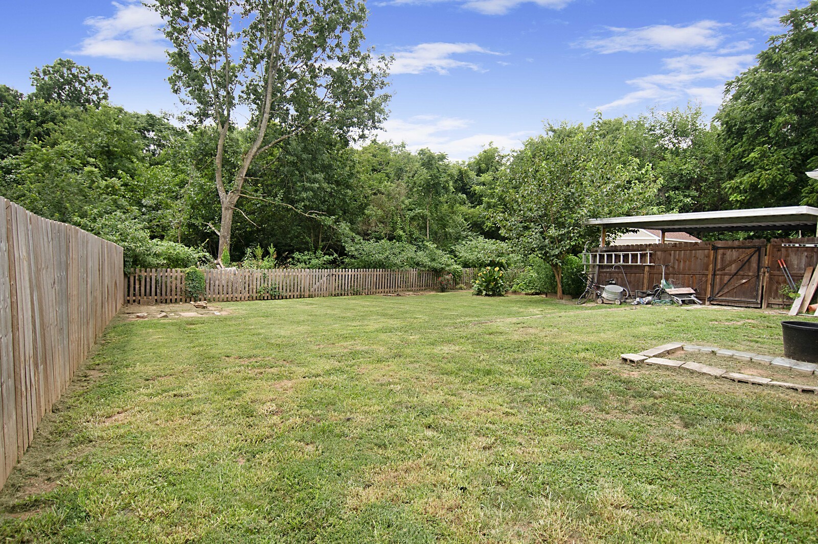 3399 Mimosa Dr