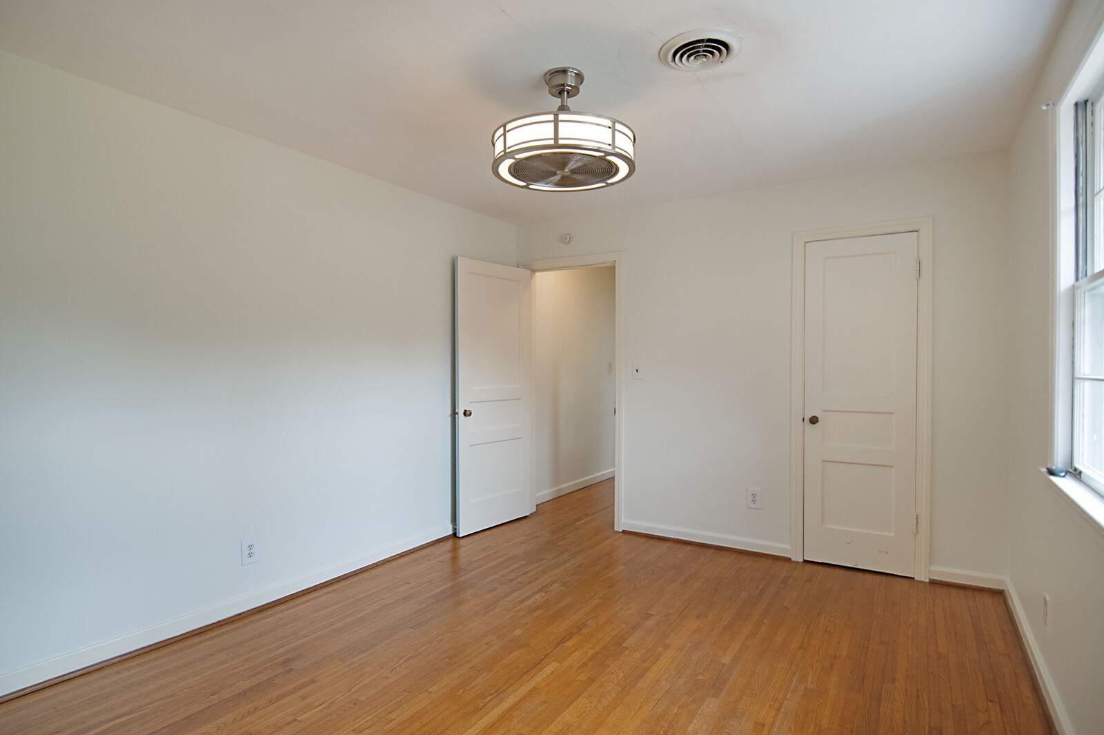 3399 Mimosa Dr
