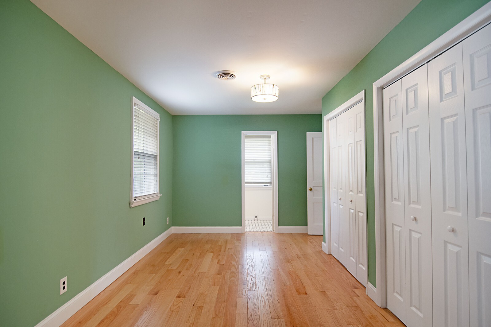 3399 Mimosa Dr