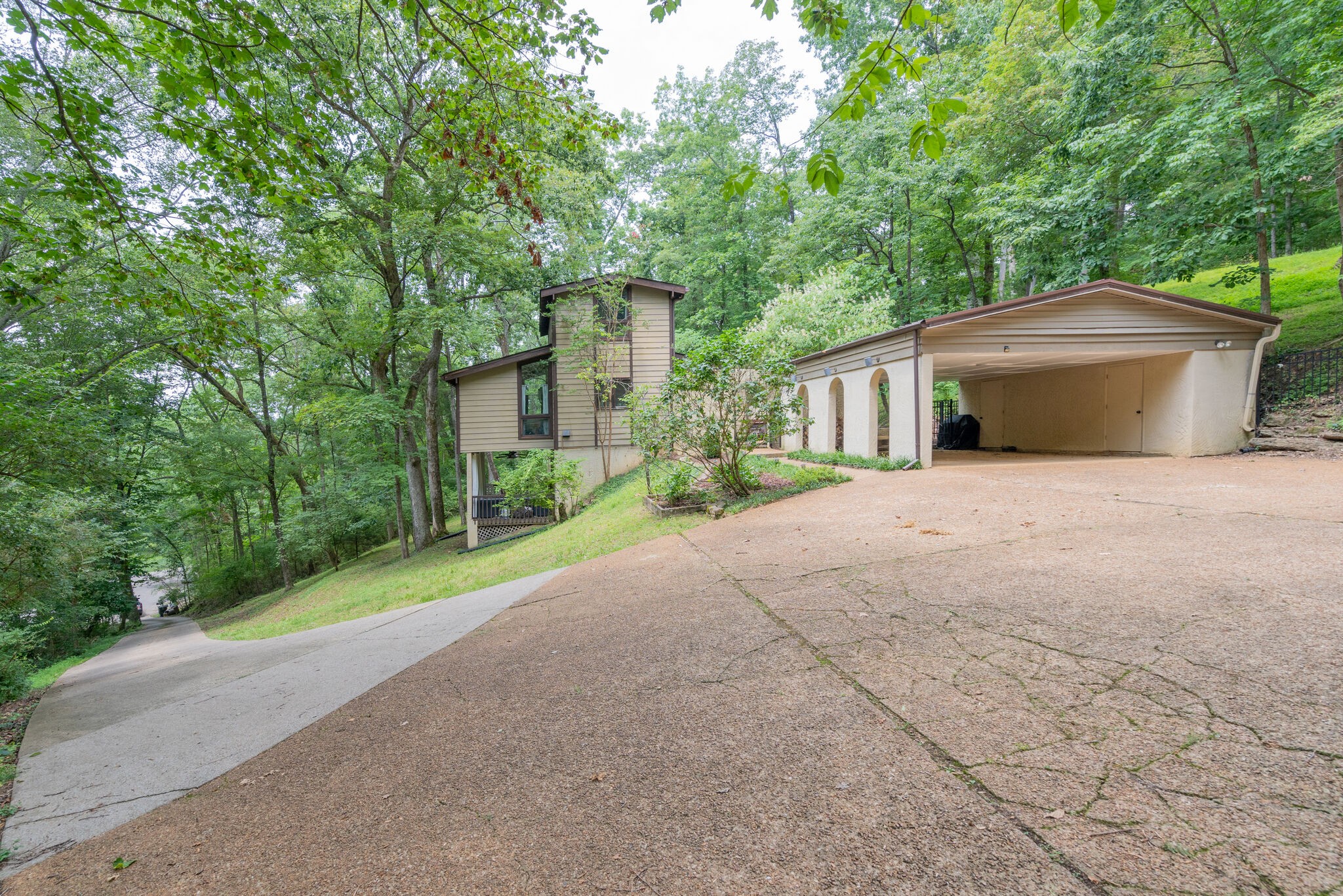 6722 Duquaine Ct