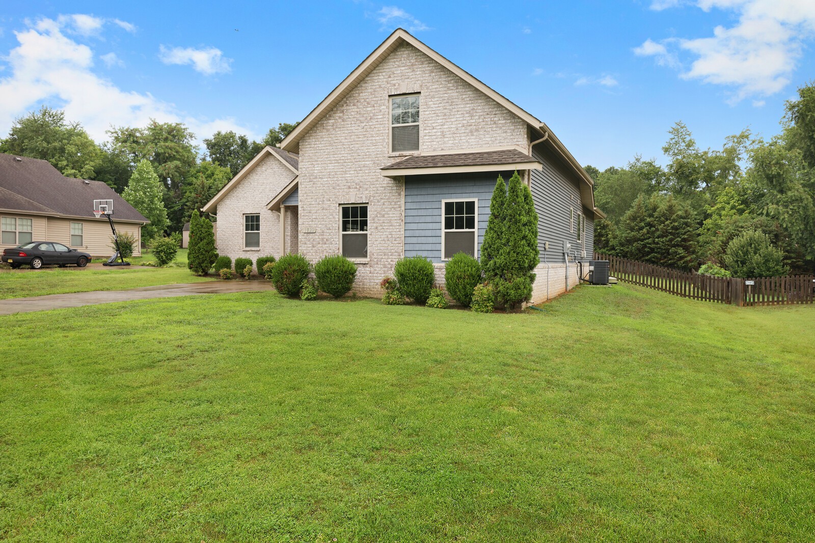 1122 Garrettsburg Rd