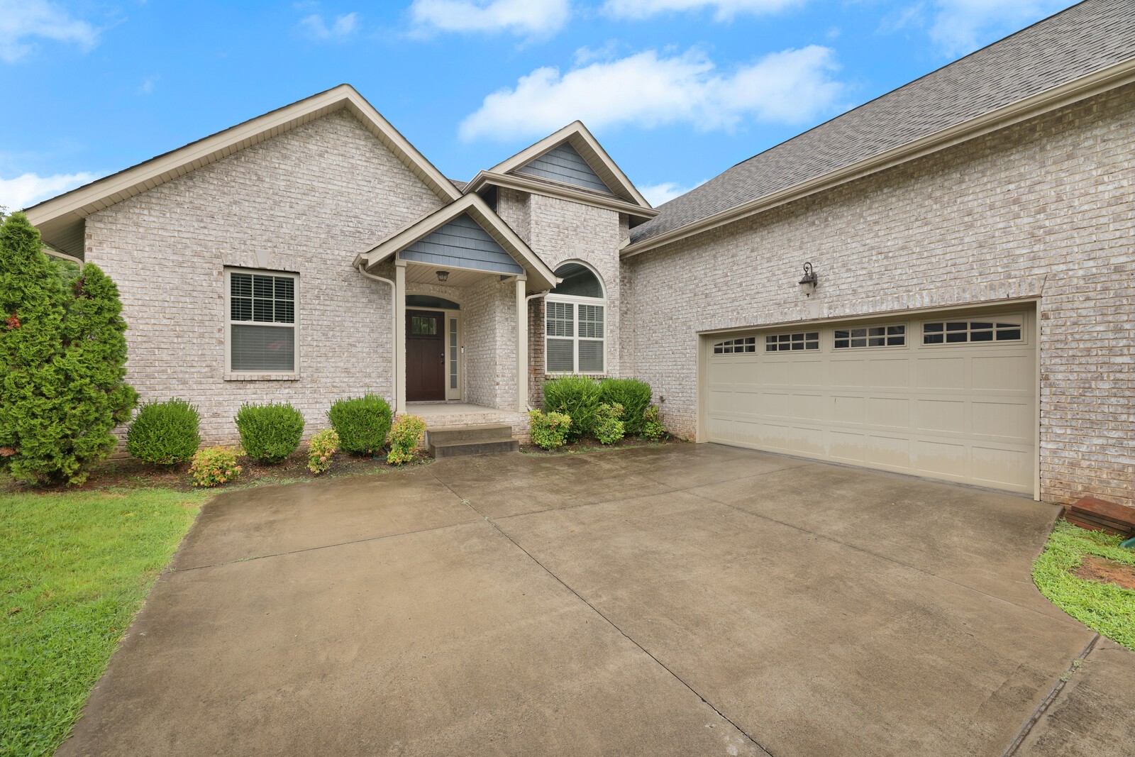 1122 Garrettsburg Rd