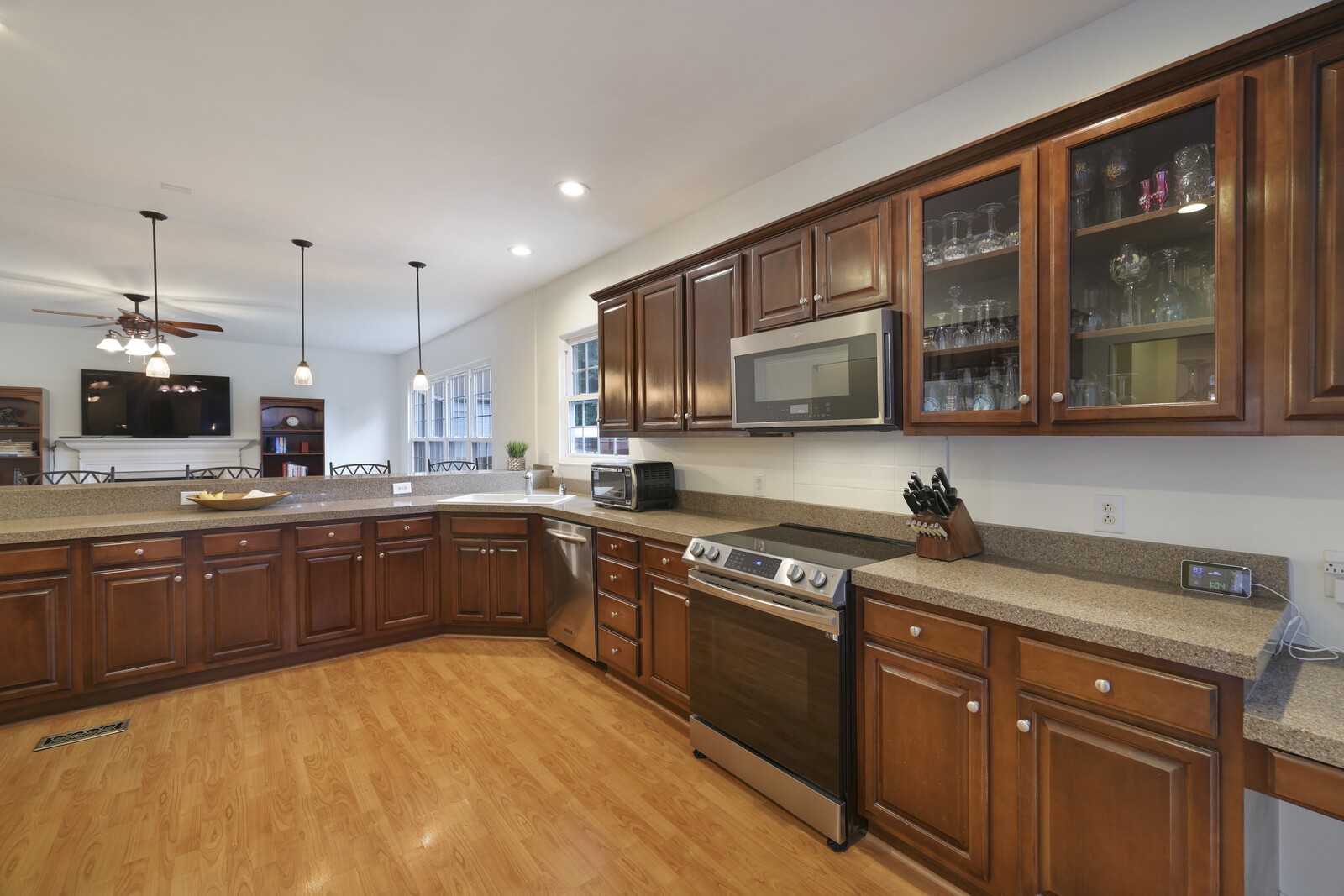 804 Gadsden Pl