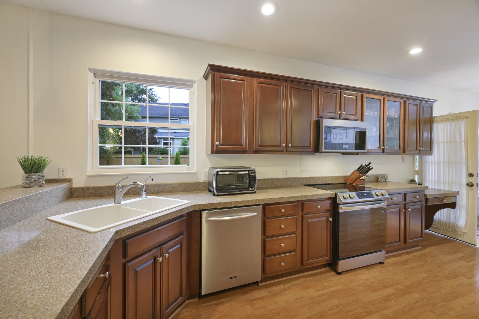 804 Gadsden Pl
