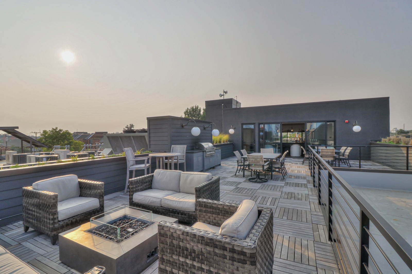601 Madison St Unit: 202