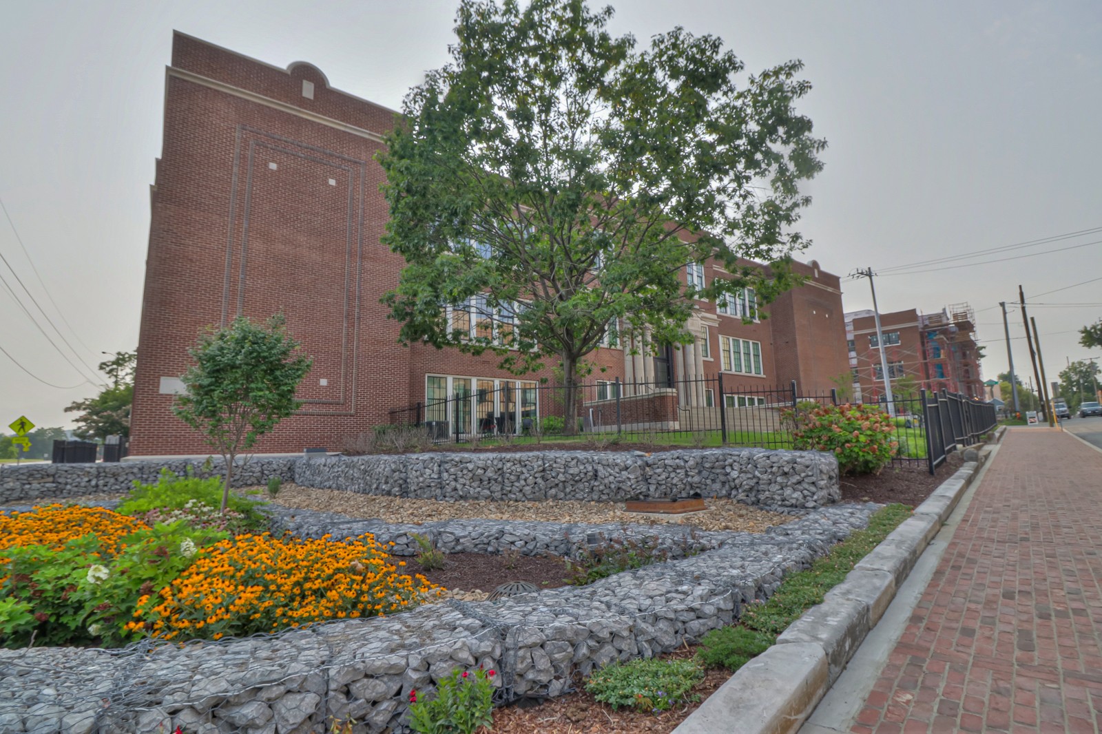601 Madison St Unit: 202