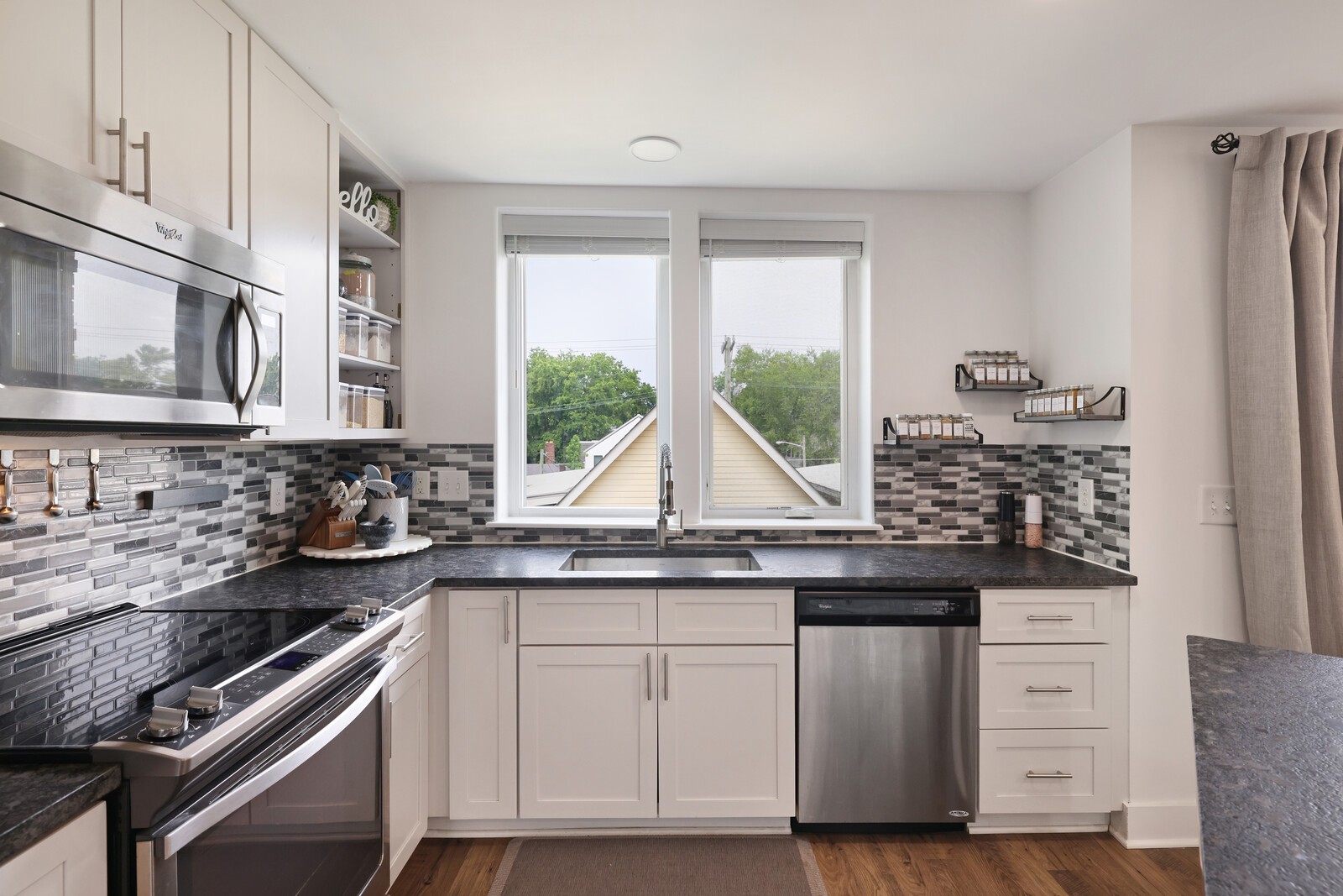 1325 5th Ave, N Unit: 25