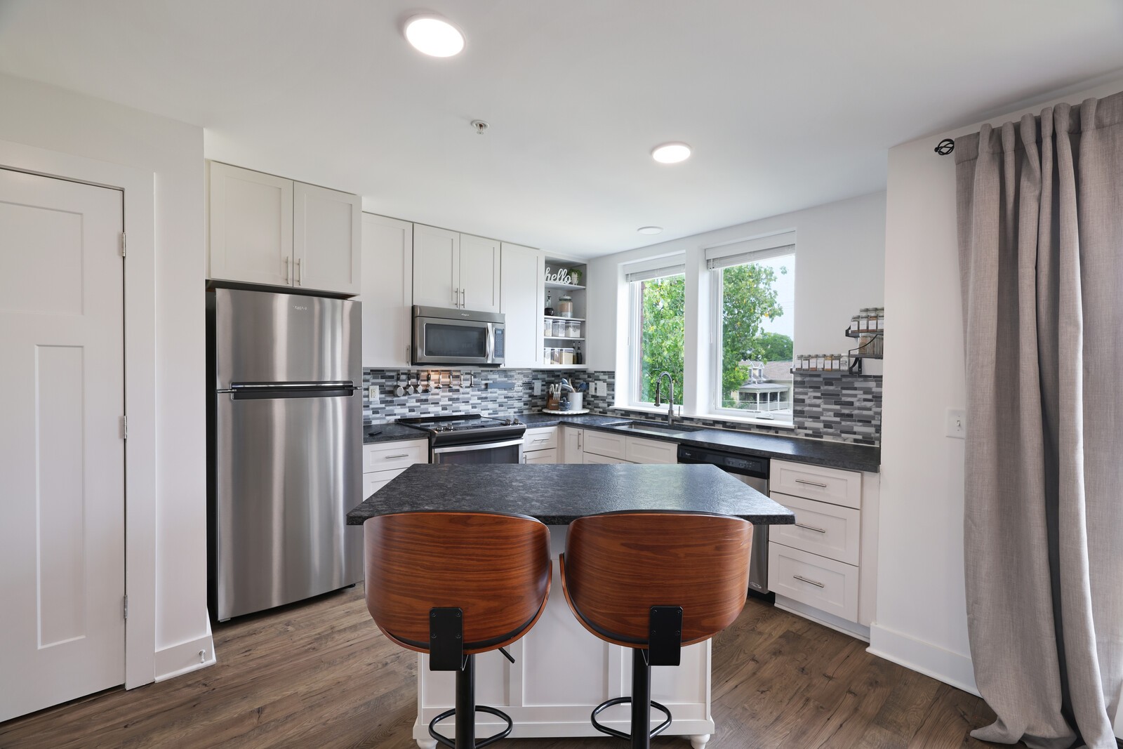 1325 5th Ave, N Unit: 25