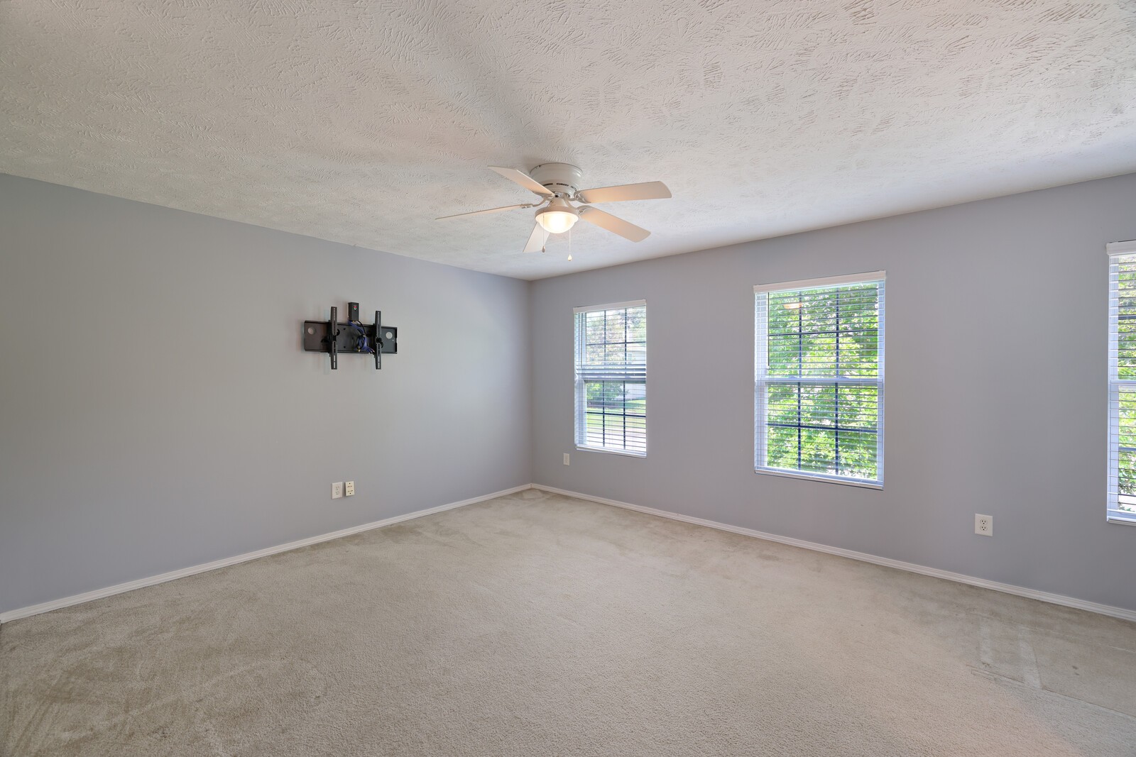 5084 Smith Springs Pkwy