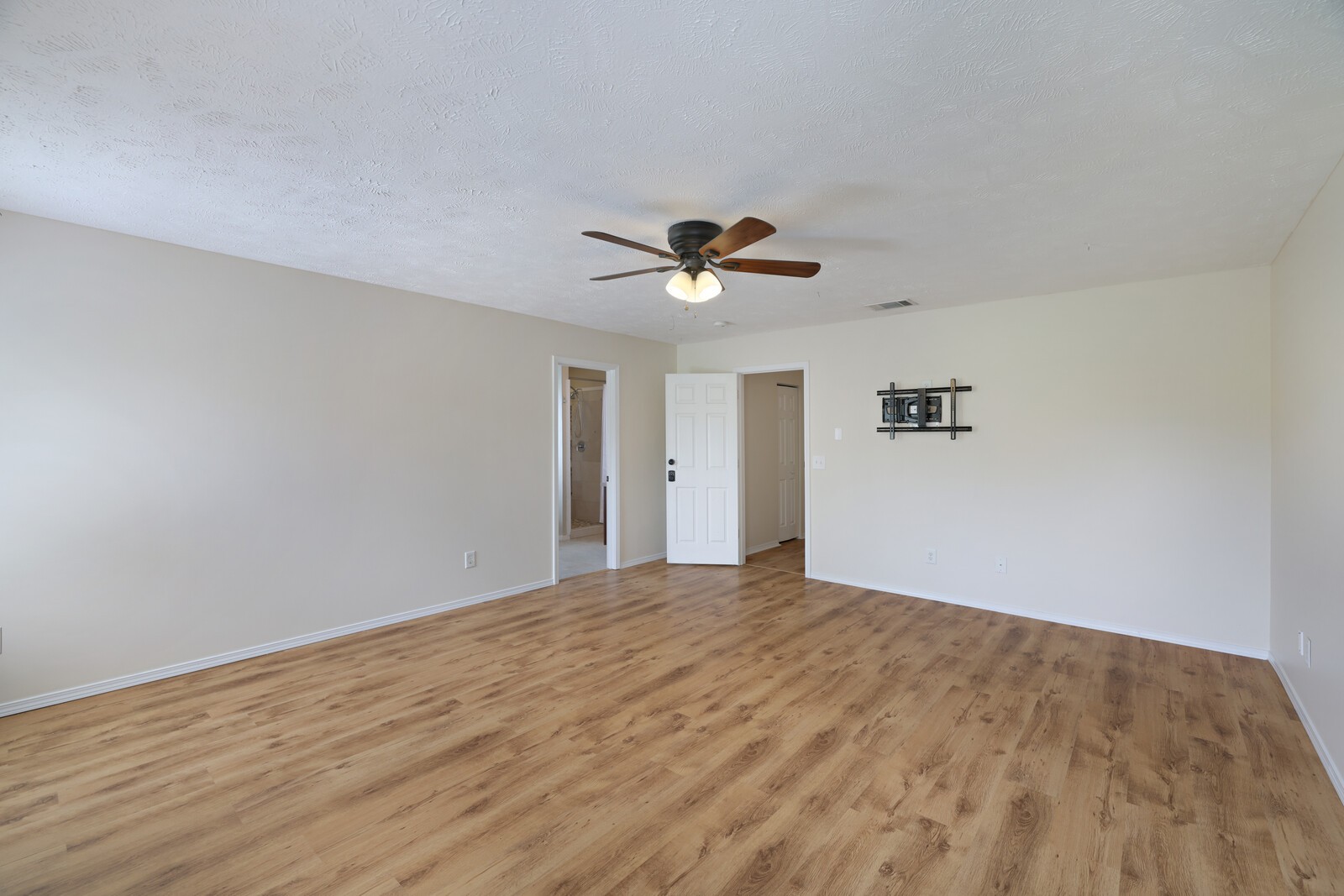 5084 Smith Springs Pkwy