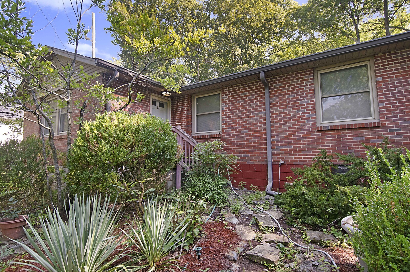 936 Davidson Dr