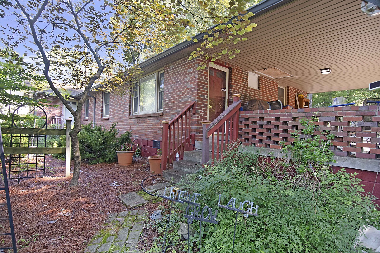 936 Davidson Dr