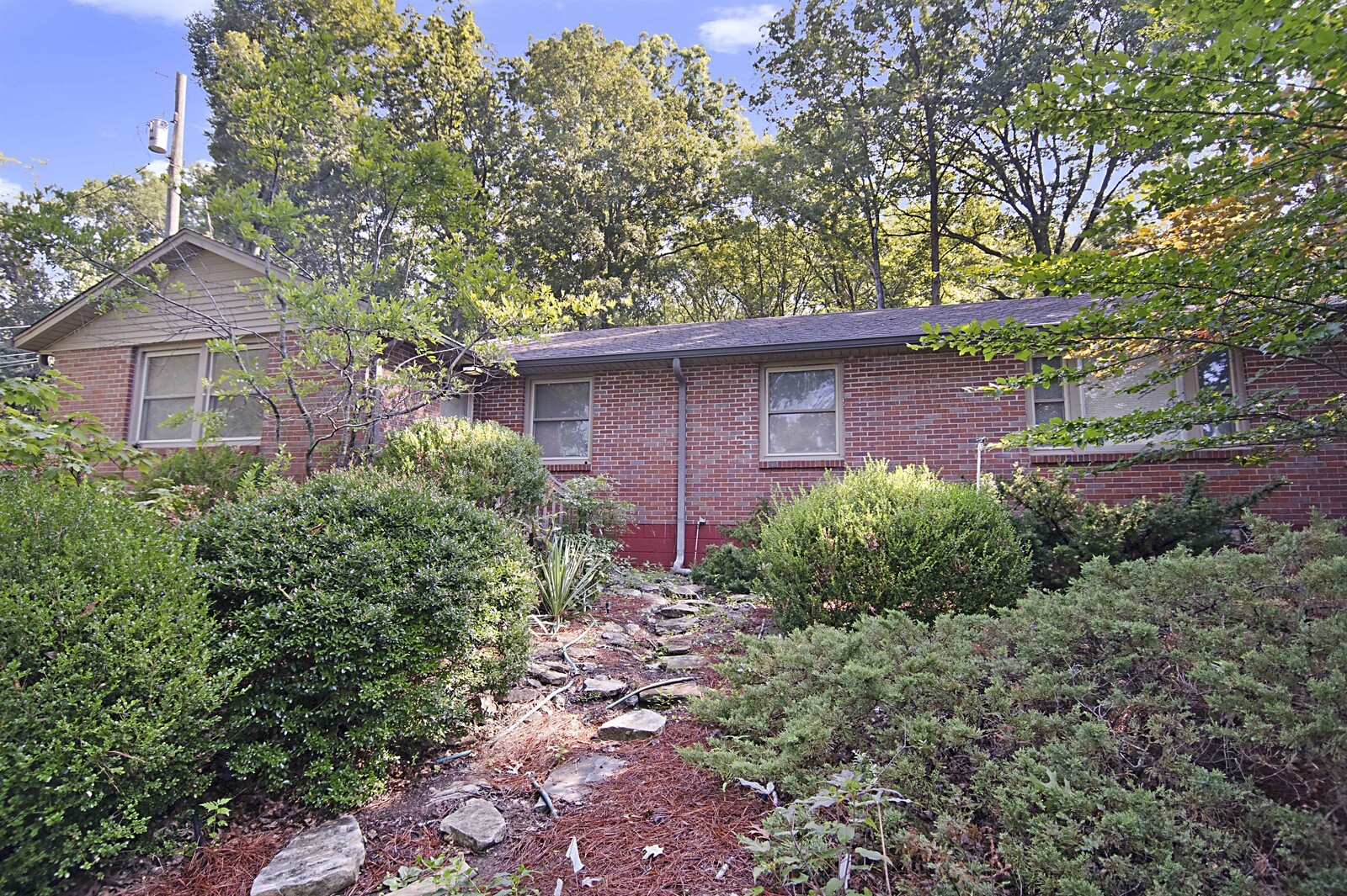 936 Davidson Dr