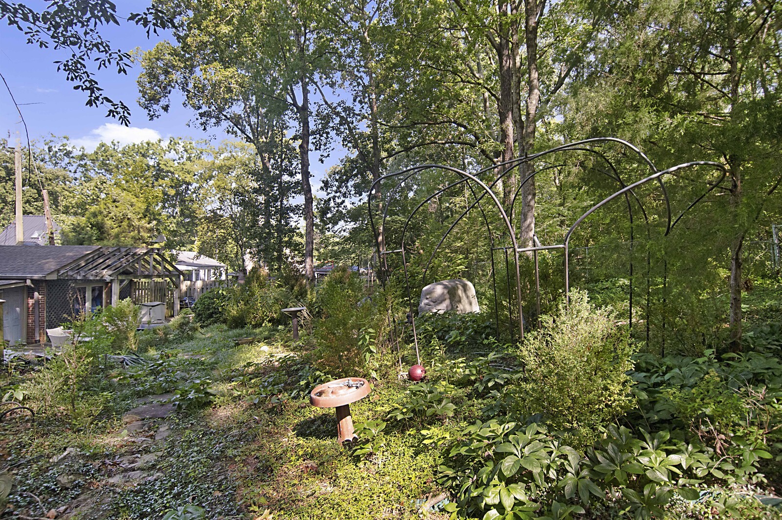 936 Davidson Dr