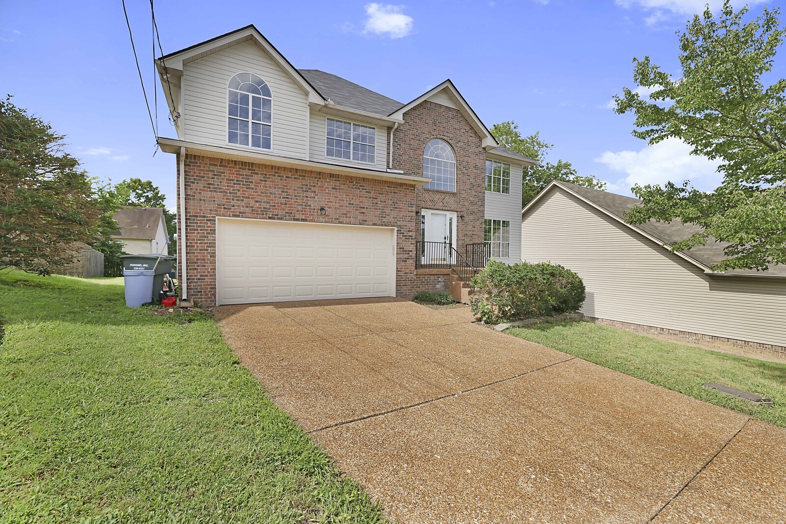 1112 Holt Hills Pl