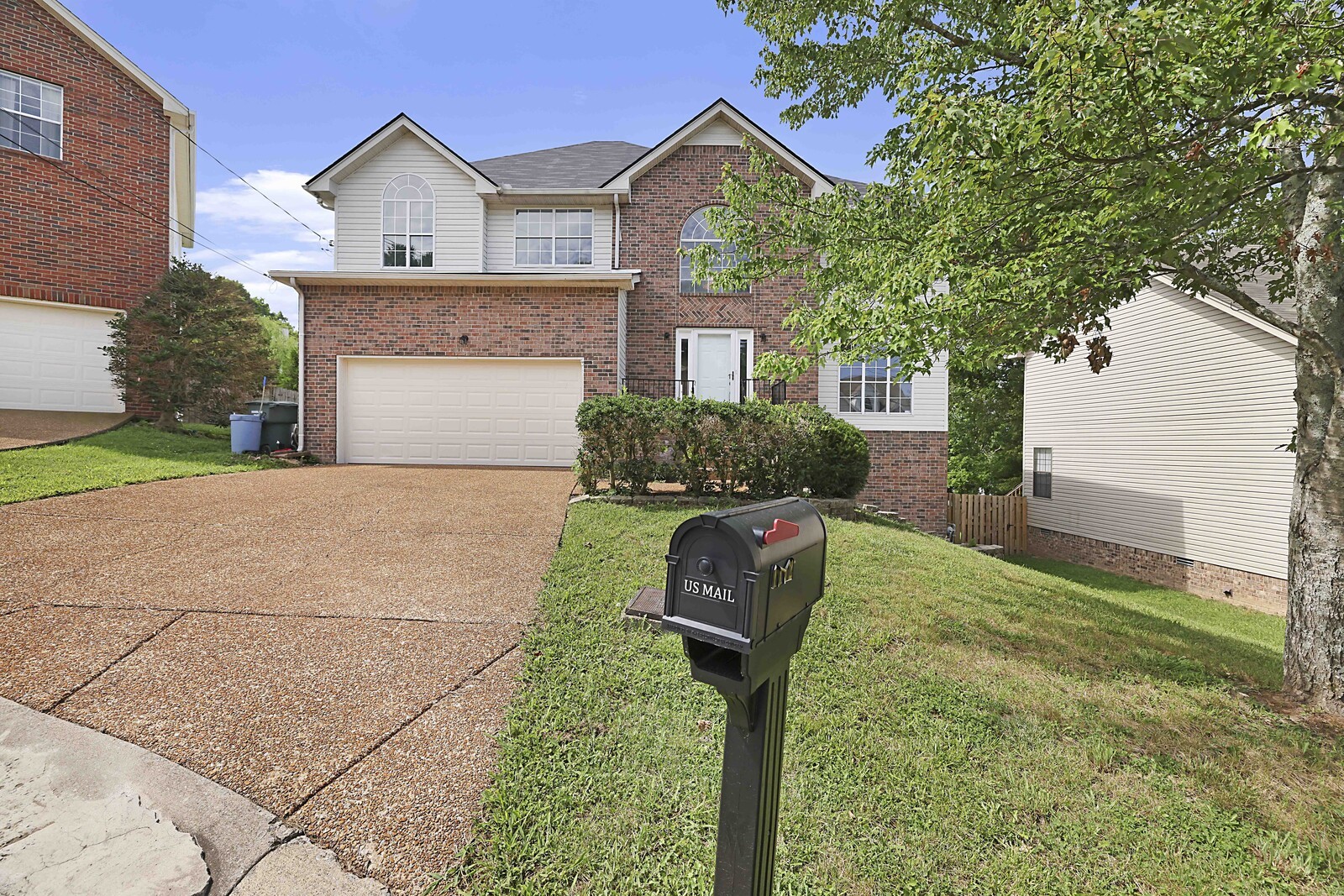 1112 Holt Hills Pl
