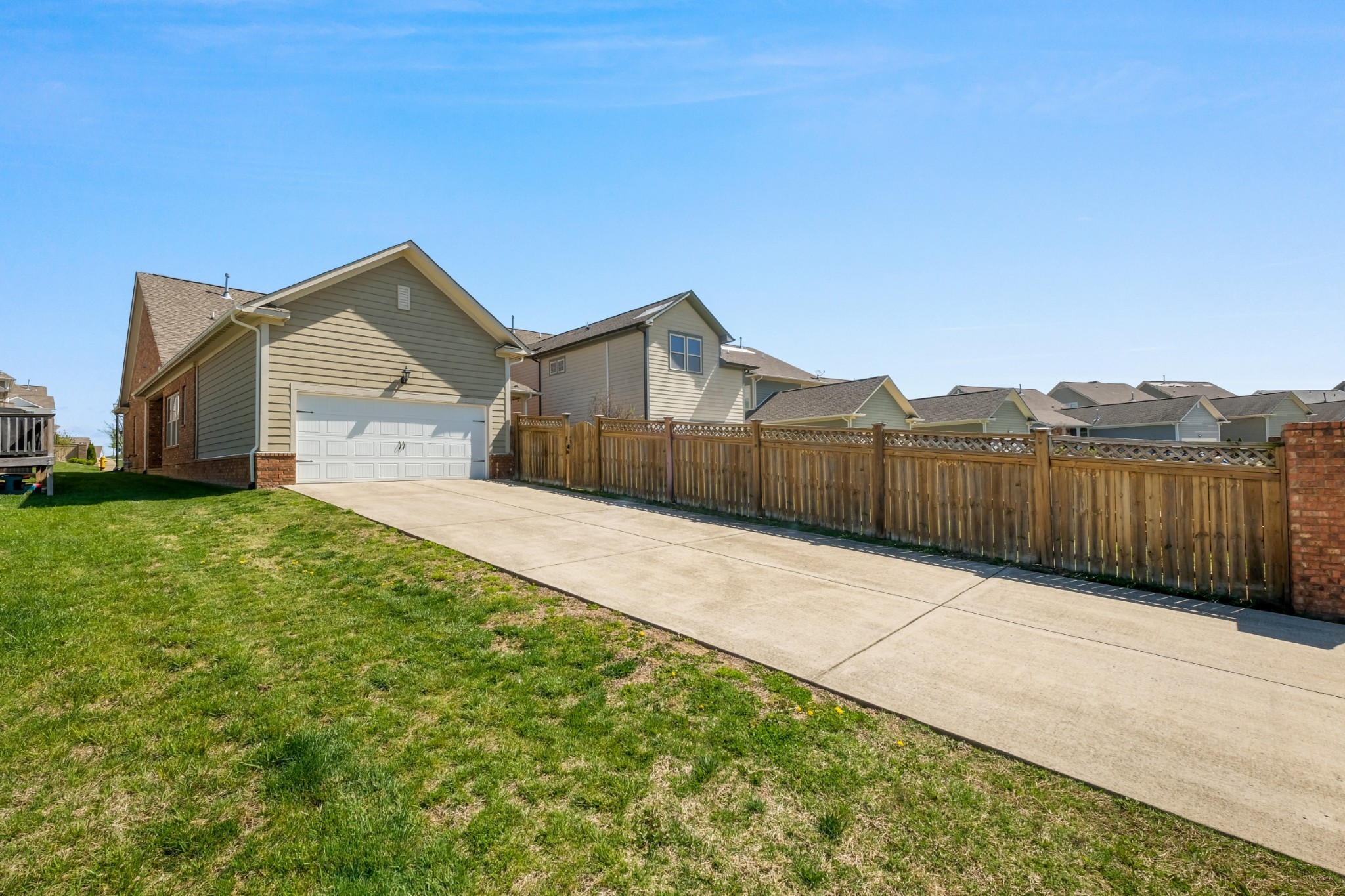 2844 Americus Dr