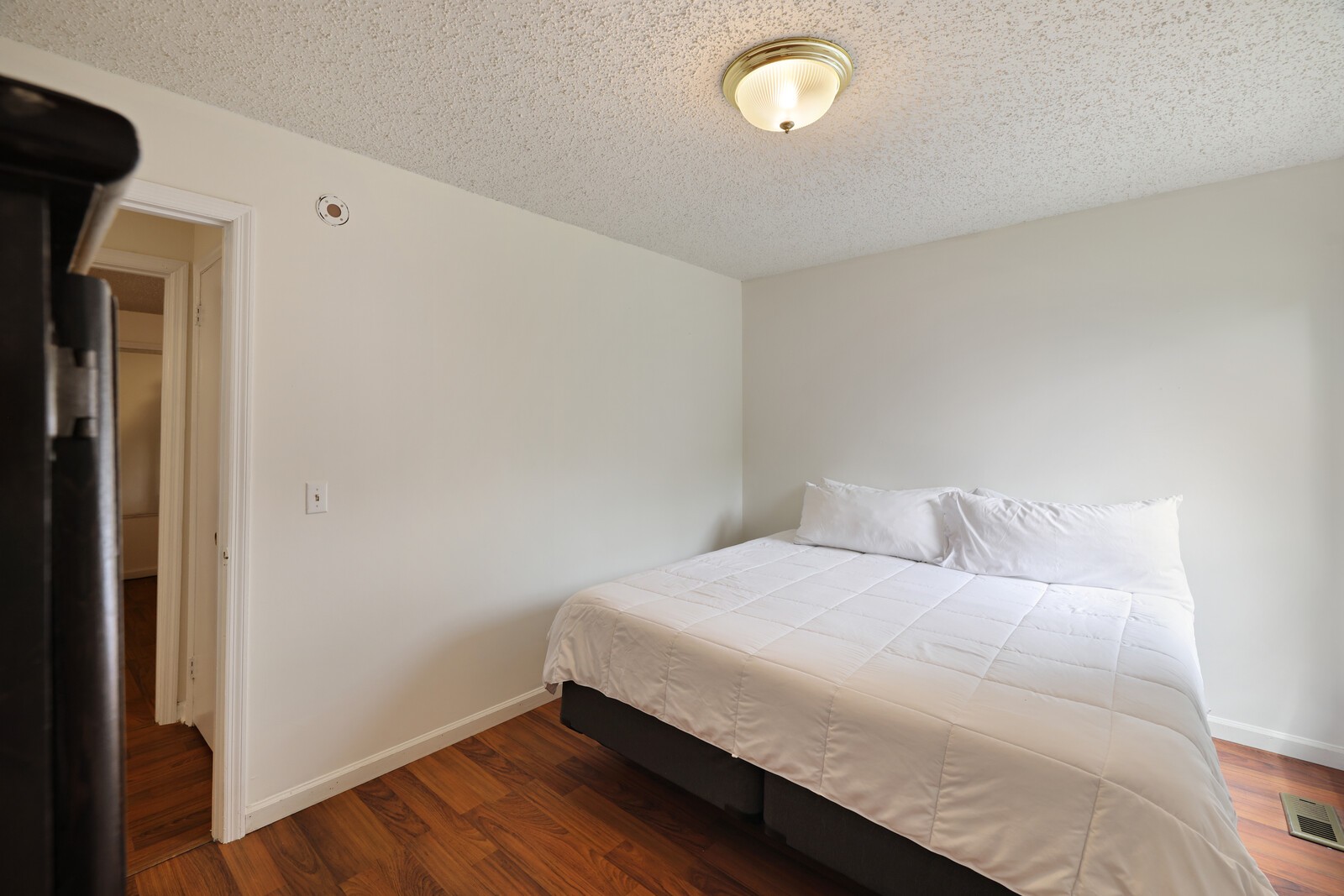 313 Canberra Ct