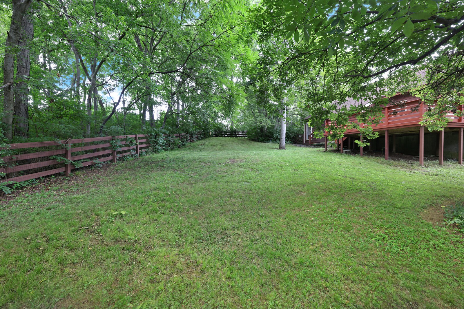 313 Canberra Ct
